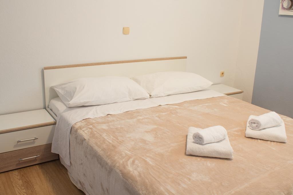 Apartment Ruby โปดสตรานา ภายนอก รูปภาพ